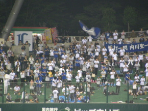 横浜ベイスターズファンたちの応援